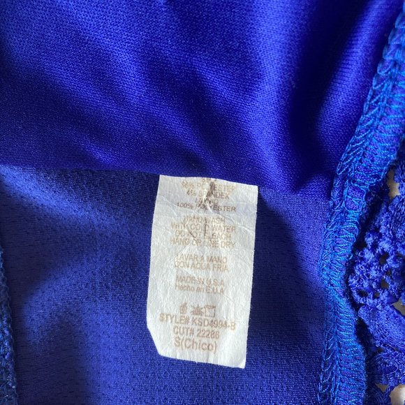 Cobalt Blue Lace V neck Crop Top - Picture 5 of 6